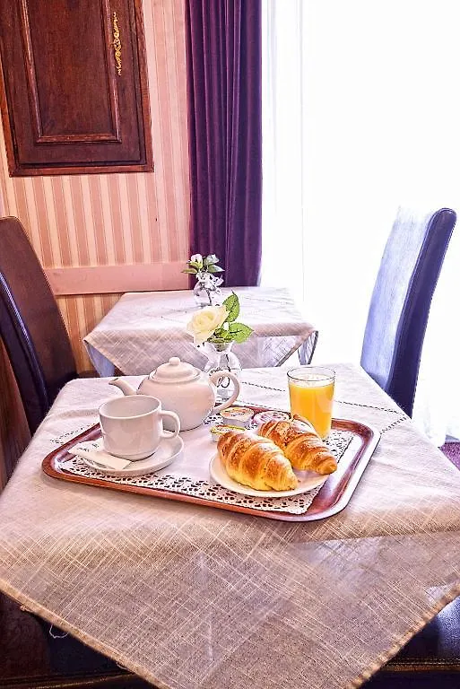 De La Vallee Otel Paris