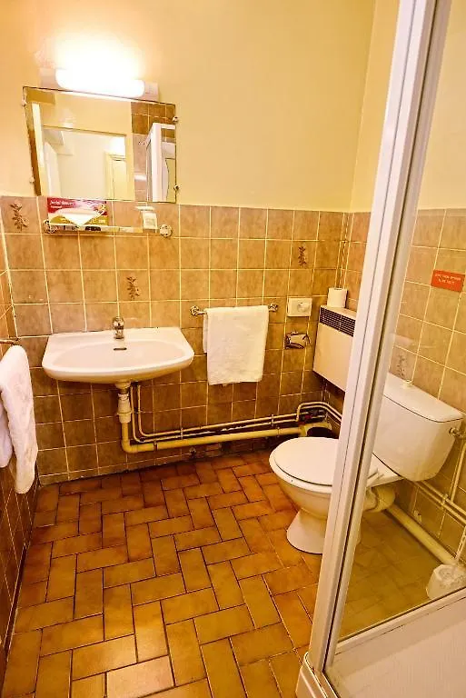 De La Vallee Otel Paris